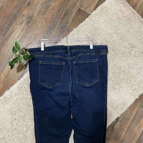 Torrid Versatile Dark Wash Whiskered Super Soft Midfit Super Skinny Jeans - Picture 6 of 8